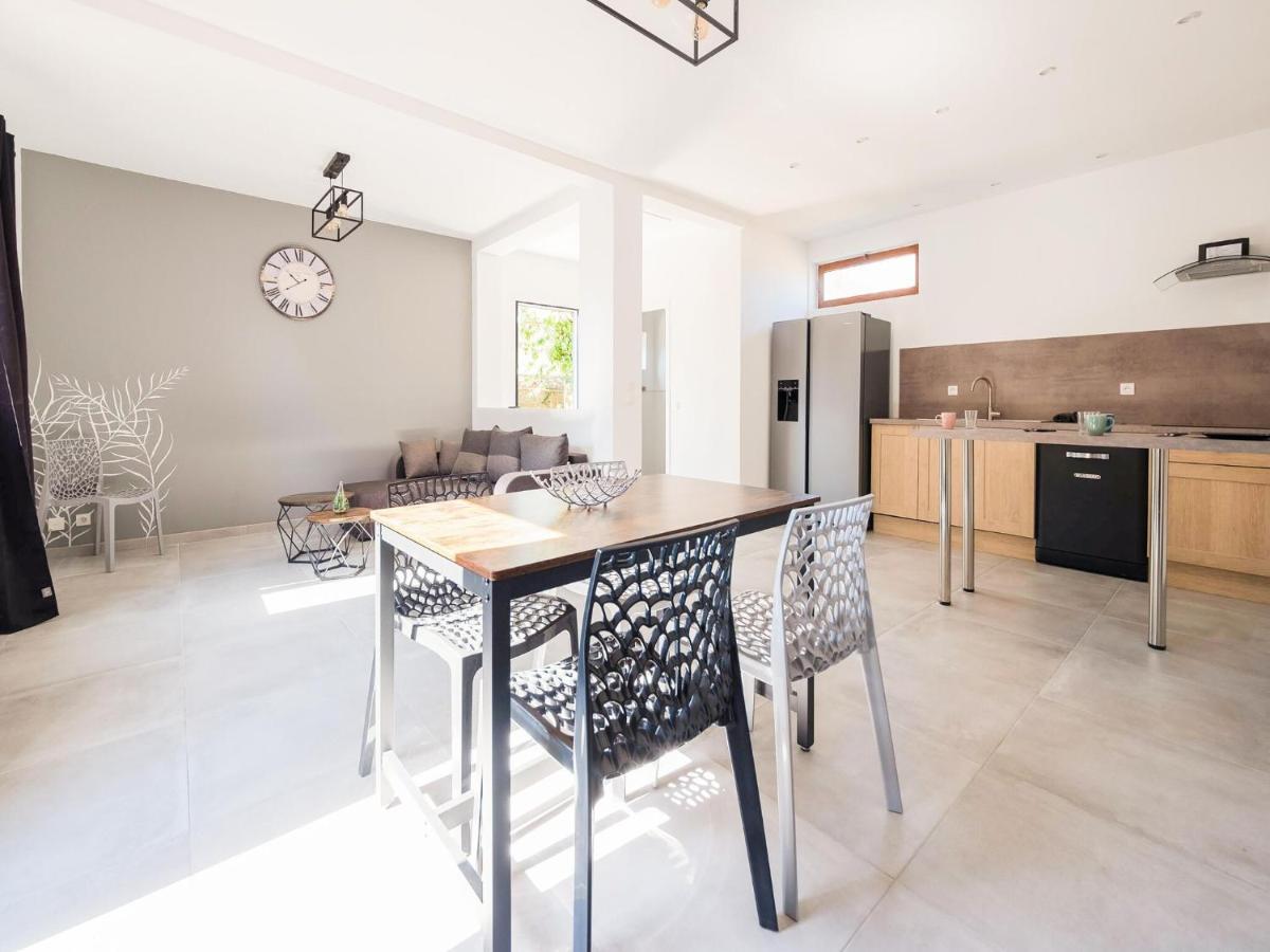 Fully Renovated House Only Few Minutes Walk Away From Ohama Beach Vierville-sur-Mer Buitenkant foto