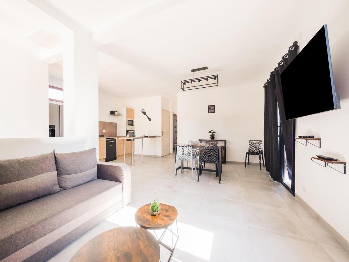 Fully Renovated House Only Few Minutes Walk Away From Ohama Beach Vierville-sur-Mer Buitenkant foto